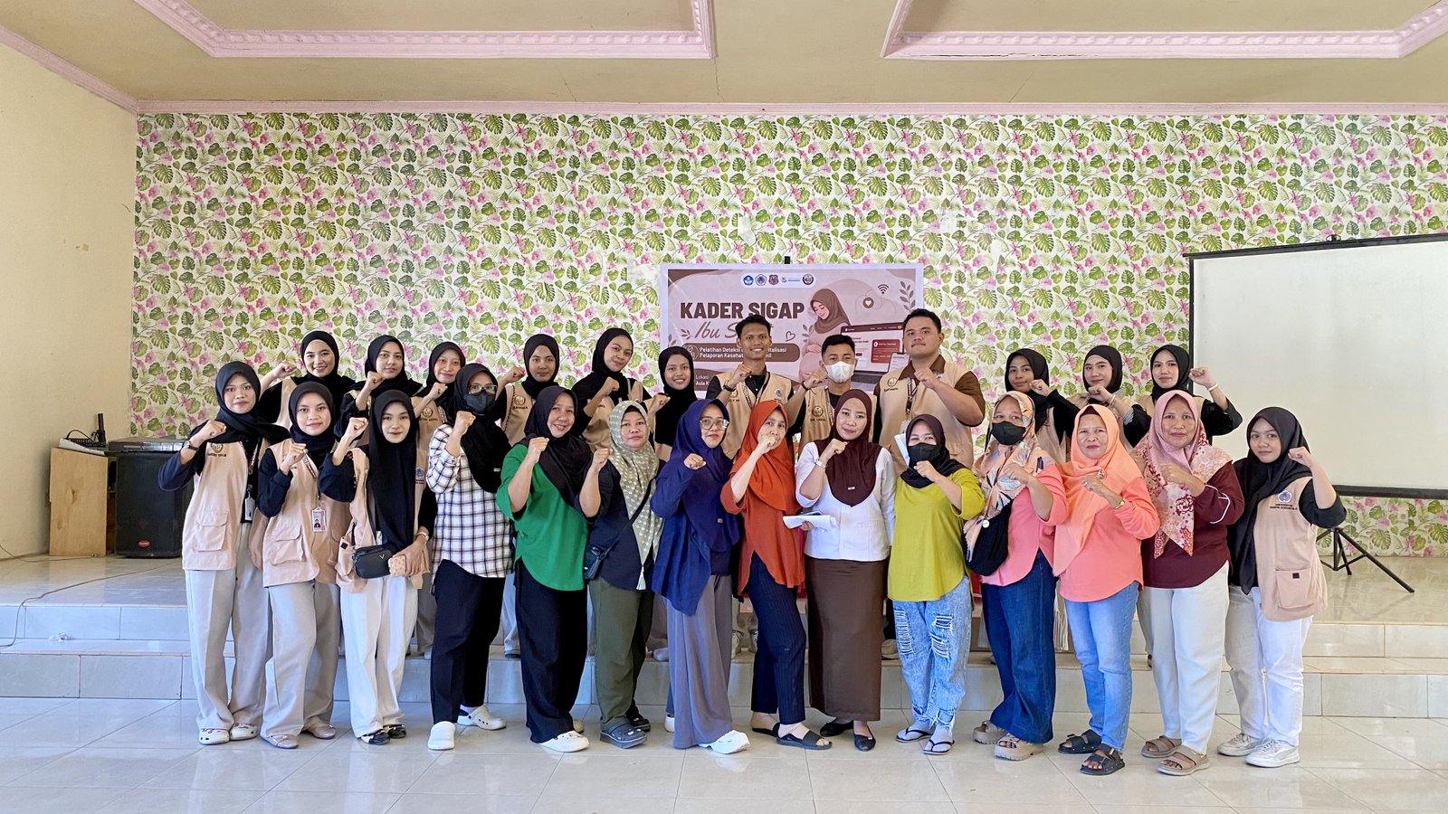 Edukasi dan Pelatihan Deteksi Dini Serta Digitalisasi Pelaporan   Kesehatan Ibu Hamil